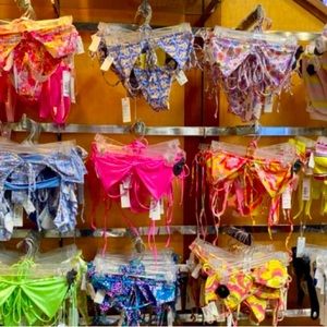 Meet your Posher, Beach Stock